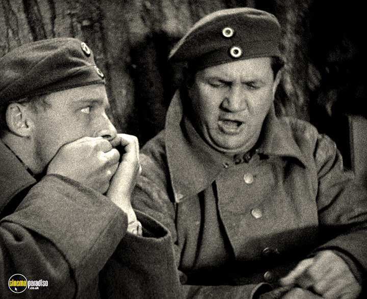 A still #40 from Westfront 1918 (1930)