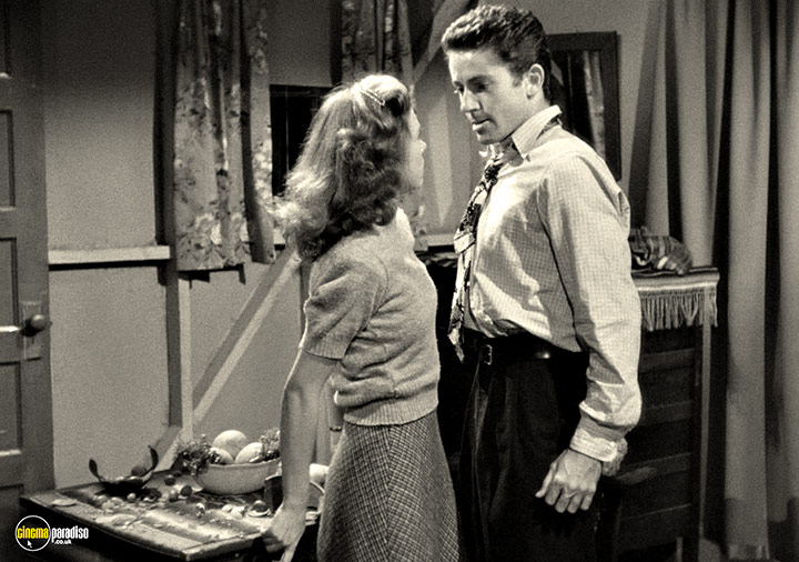 A still #60 from They Live by Night (1948)