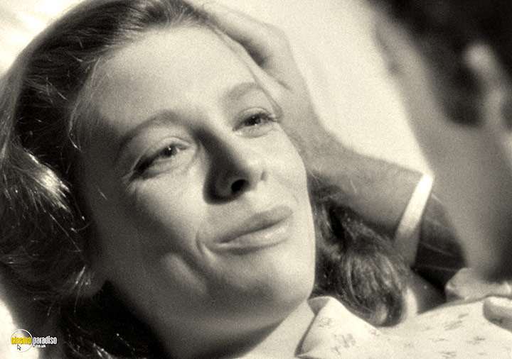 A still #52 from They Live by Night (1948)