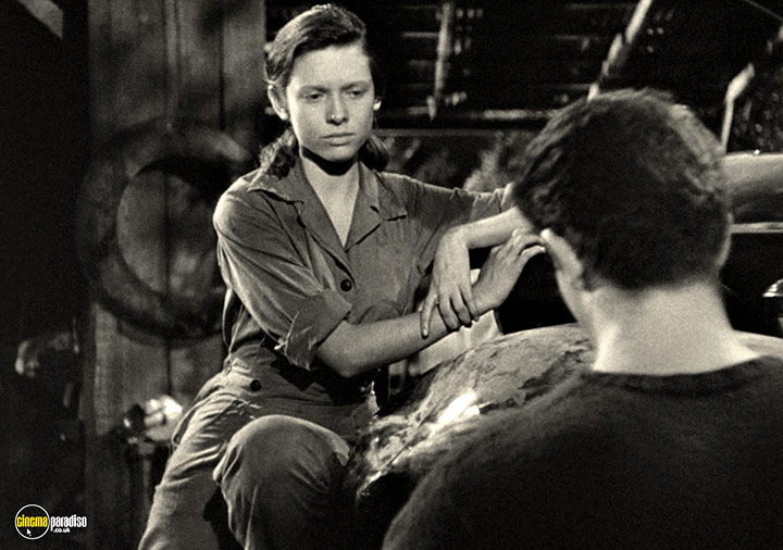 A still #83 from They Live by Night (1948)