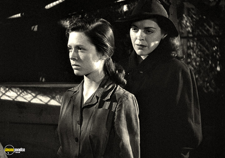 A still #86 from They Live by Night (1948)
