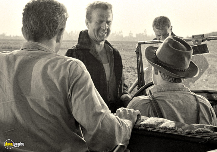 A still #87 from They Live by Night (1948)