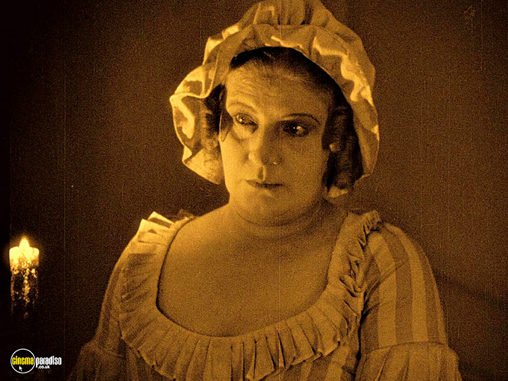 A still #3 from Tartuffe (1925)