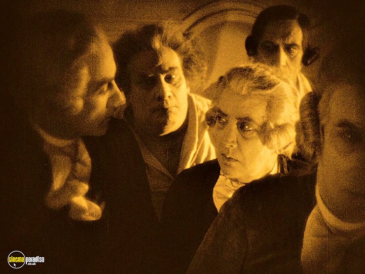 A still #19 from Tartuffe (1925)
