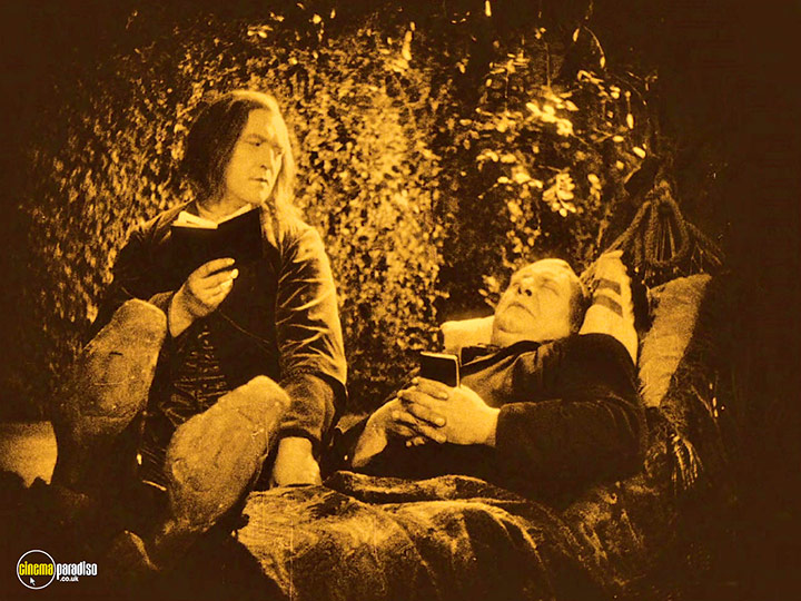 A still #27 from Tartuffe (1925)