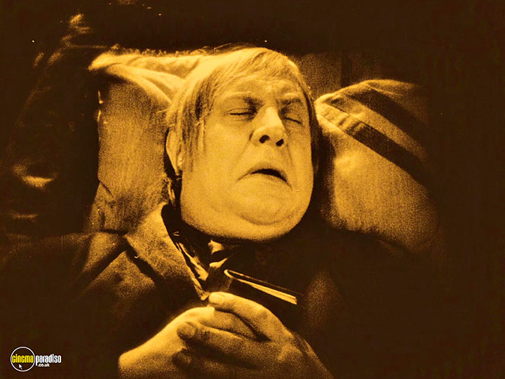 A still #8 from Tartuffe (1925)