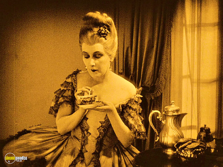 A still #39 from Tartuffe (1925)