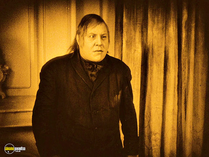 A still #40 from Tartuffe (1925)