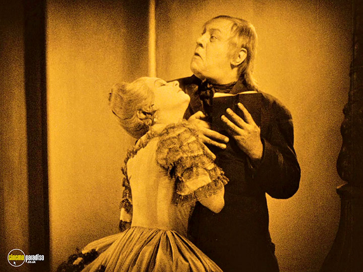A still #45 from Tartuffe (1925)