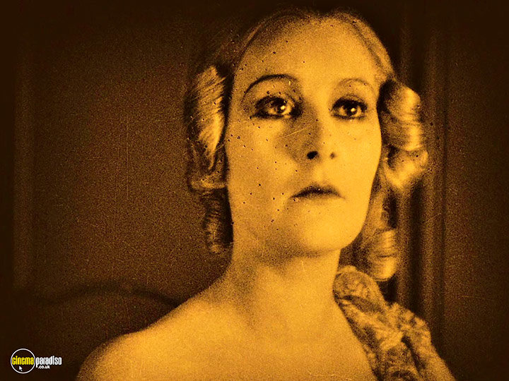 A still #10 from Tartuffe (1925)