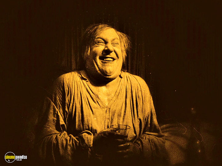 A still #47 from Tartuffe (1925)