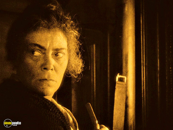 A still #52 from Tartuffe (1925)