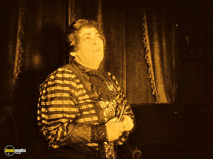 A still #11 from Tartuffe (1925)