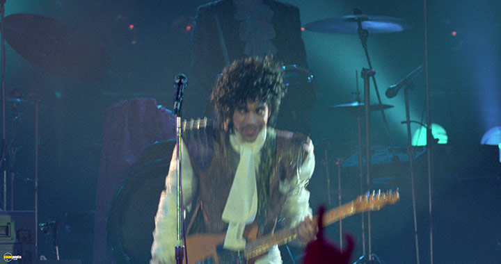 A still #21 from Prince: Purple Rain (1984)