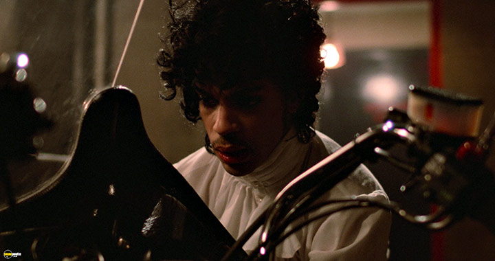 A still #55 from Prince: Purple Rain (1984)
