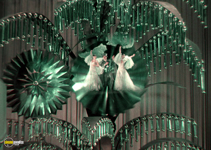 A still #74 from King of Jazz (1930)