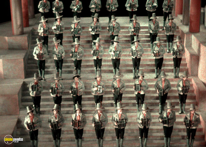 A still #98 from King of Jazz (1930)