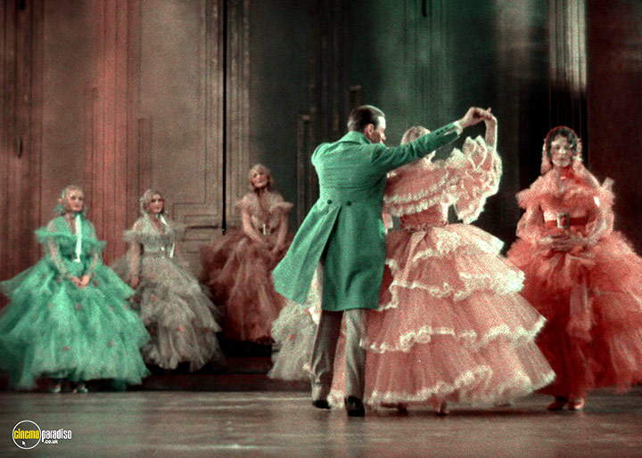 A still #101 from King of Jazz (1930)