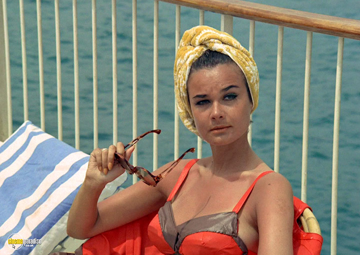 A still #4 from The Persuaders!: Series (1972)