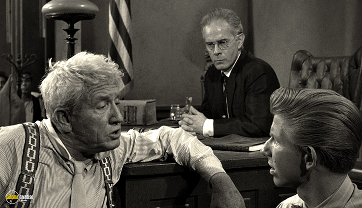 A still #32 from Inherit the Wind (1960)