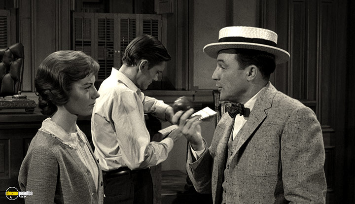 A still #63 from Inherit the Wind (1960)