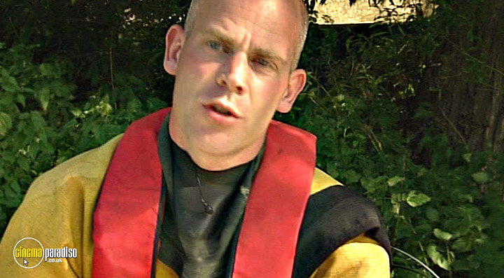 A still #21 from Thames Wildlife: Superhighway (2007)