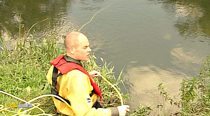 A still #86 from Thames Wildlife: Superhighway (2007)