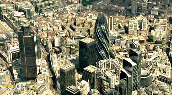 A still #103 from Thames Wildlife: Superhighway (2007)