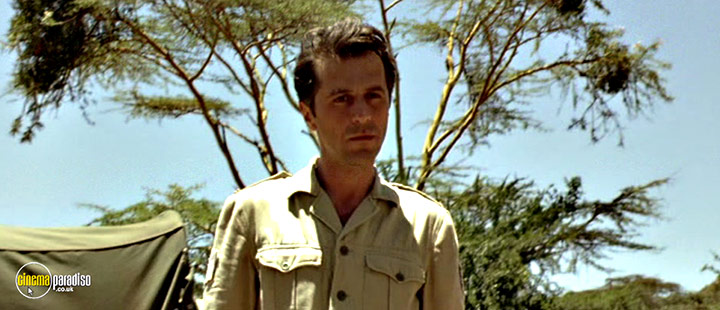 A still #64 from Nowhere in Africa (2001)