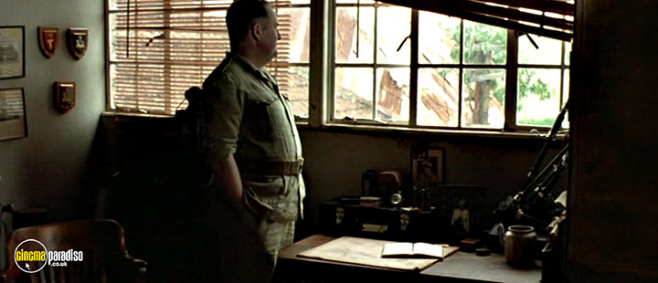 A still #77 from Nowhere in Africa (2001)