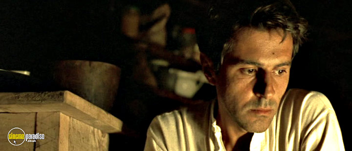 A still #80 from Nowhere in Africa (2001)