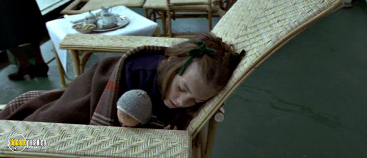 A still #83 from Nowhere in Africa (2001)