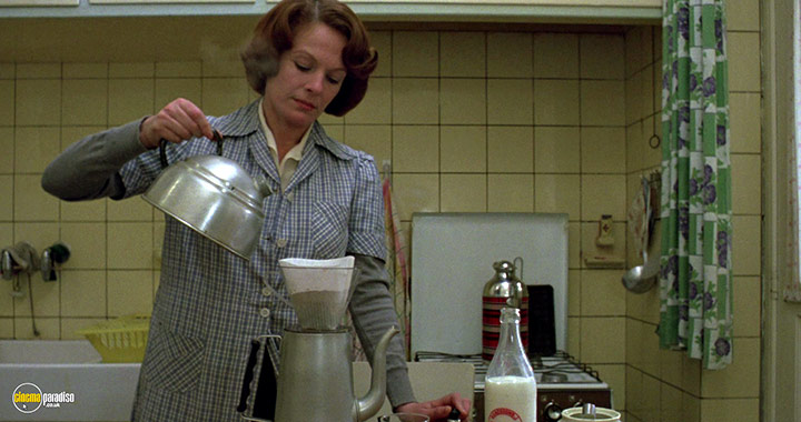 A still #37 from Jeanne Dielman, 23 Quai du Commerce, 1080 Bruxelles (1975)