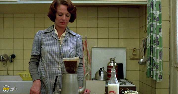 A still #39 from Jeanne Dielman, 23 Quai du Commerce, 1080 Bruxelles (1975)