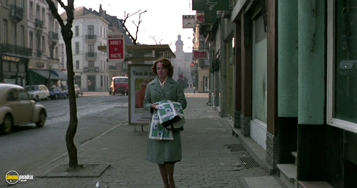 A still #46 from Jeanne Dielman, 23 Quai du Commerce, 1080 Bruxelles (1975)