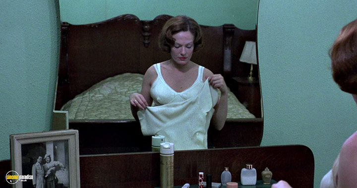A still #50 from Jeanne Dielman, 23 Quai du Commerce, 1080 Bruxelles (1975)