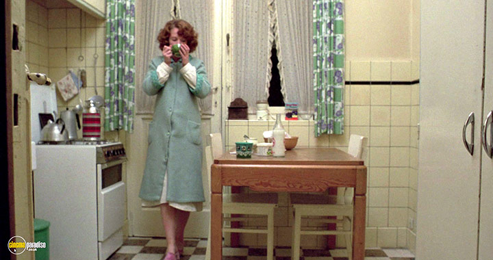 A still #55 from Jeanne Dielman, 23 Quai du Commerce, 1080 Bruxelles (1975)