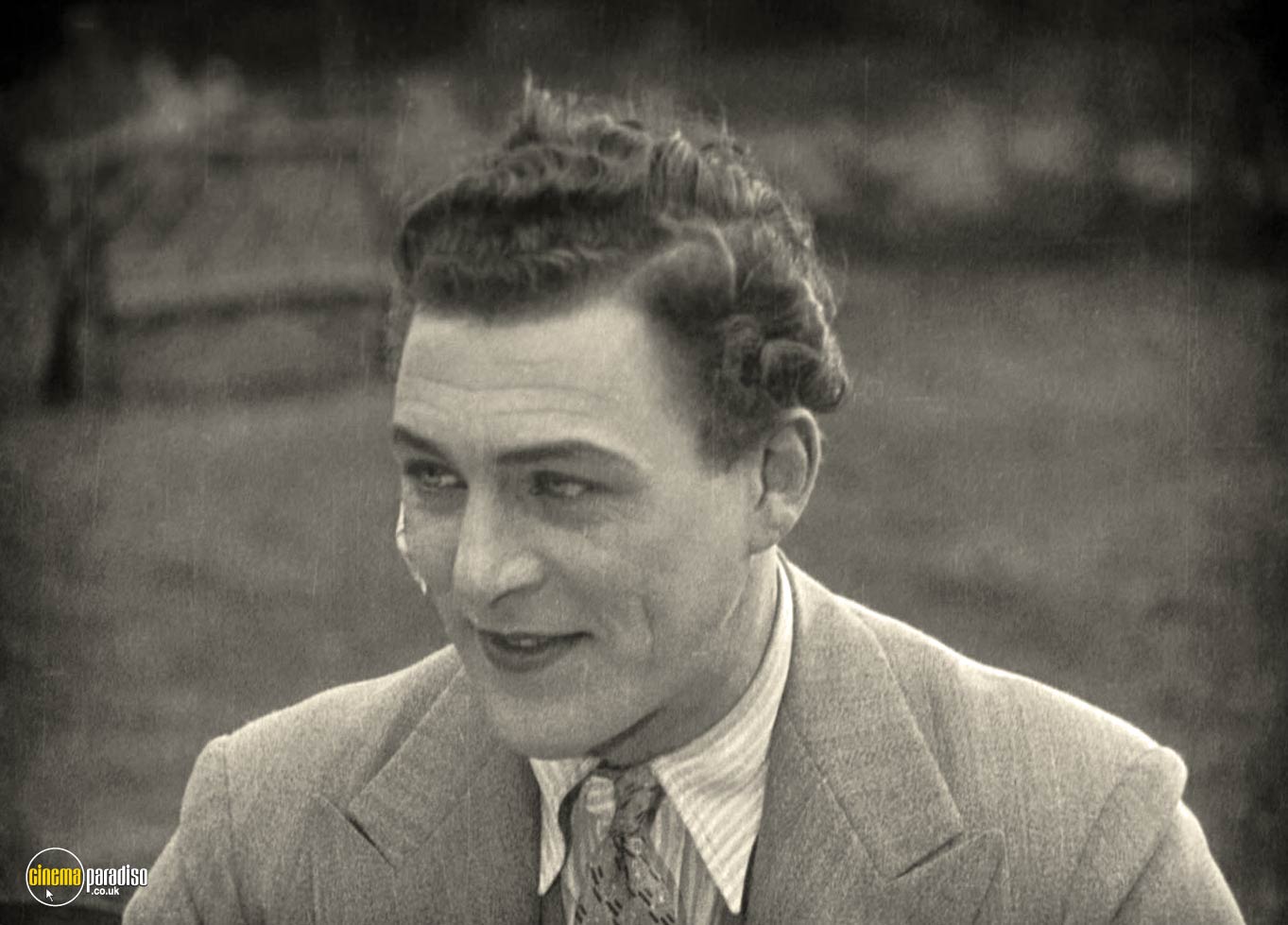 A still #6 from The Ring (1927)