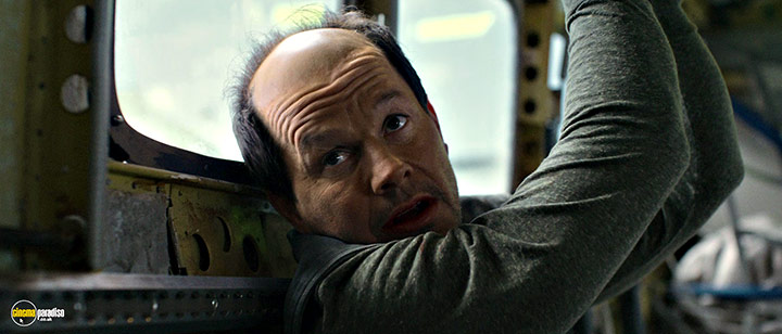 A still #16 from Flight Risk (2025)