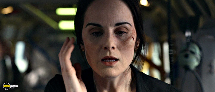 A still #36 from Flight Risk (2025)