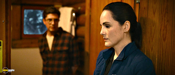 A still #37 from Flight Risk (2025)
