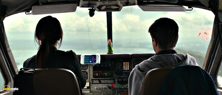 A still #48 from Flight Risk (2025)
