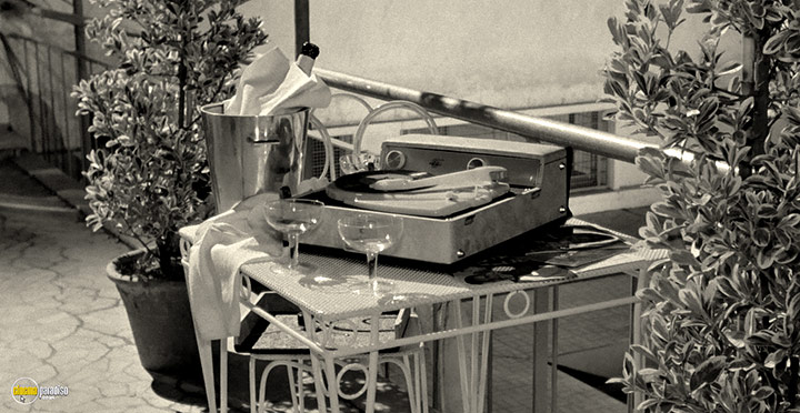 A still #26 from Girl with a Suitcase (1961)
