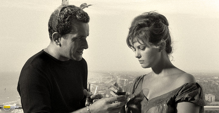A still #47 from Girl with a Suitcase (1961)