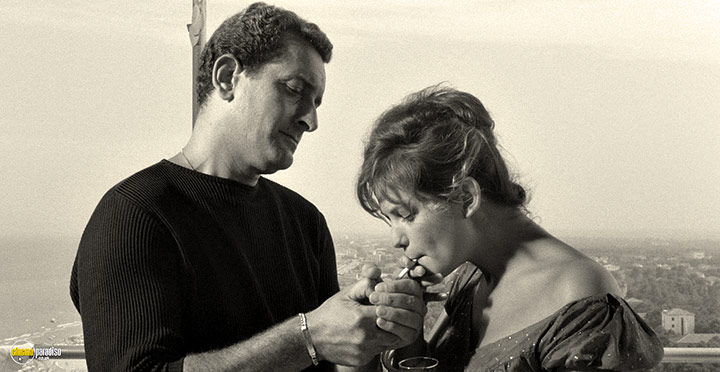 A still #50 from Girl with a Suitcase (1961)