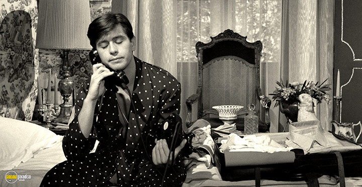 A still #56 from Girl with a Suitcase (1961)
