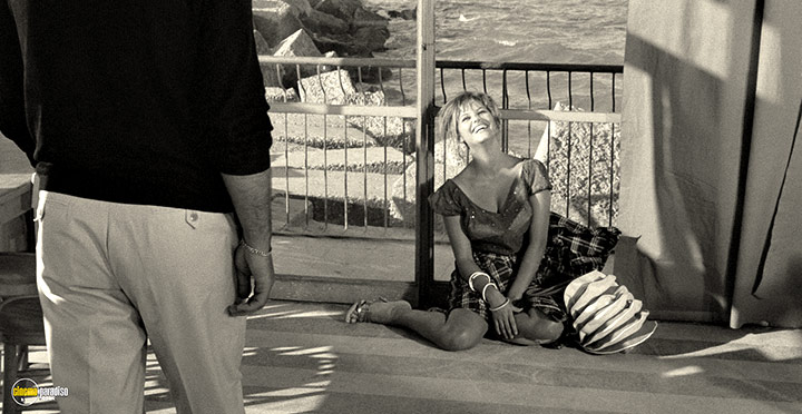 A still #58 from Girl with a Suitcase (1961)
