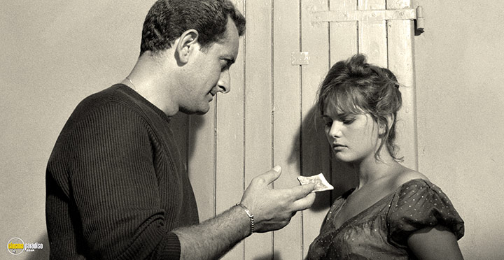 A still #64 from Girl with a Suitcase (1961)