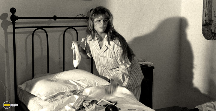 A still #79 from Girl with a Suitcase (1961)