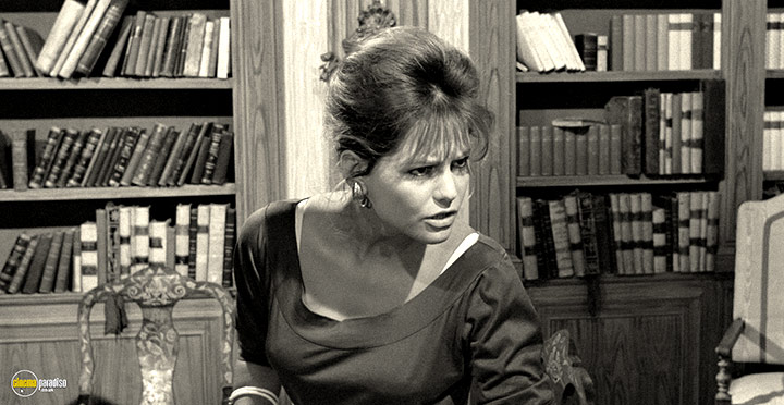 A still #75 from Girl with a Suitcase (1961)